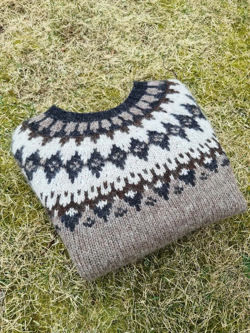 Kátir Karlar - Icelandic Sweater - Oatmeal