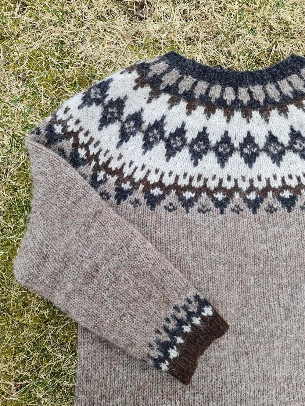 Kátir Karlar - Icelandic Sweater - Oatmeal