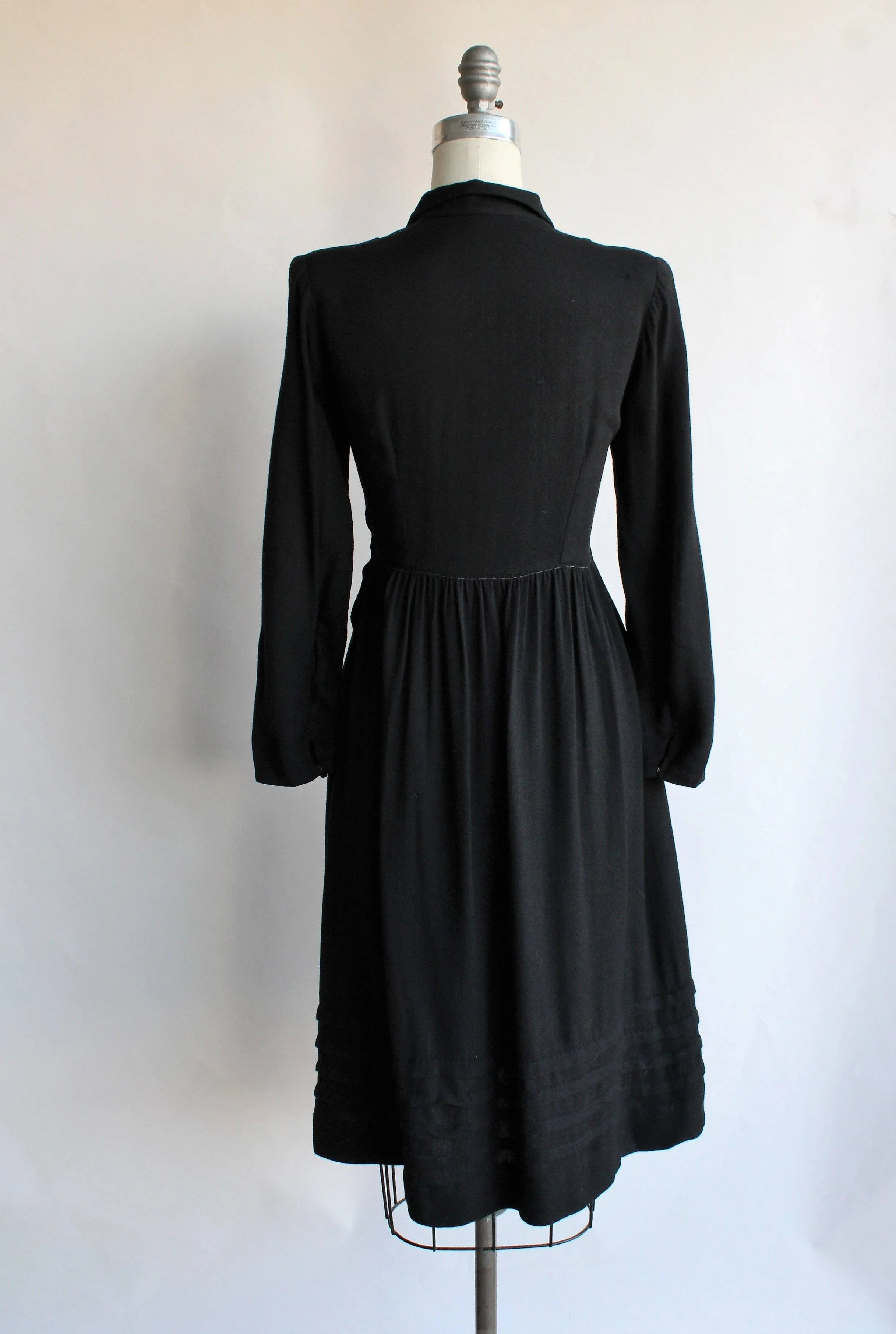 Vintage 1930s 1940s Black Wool Dress